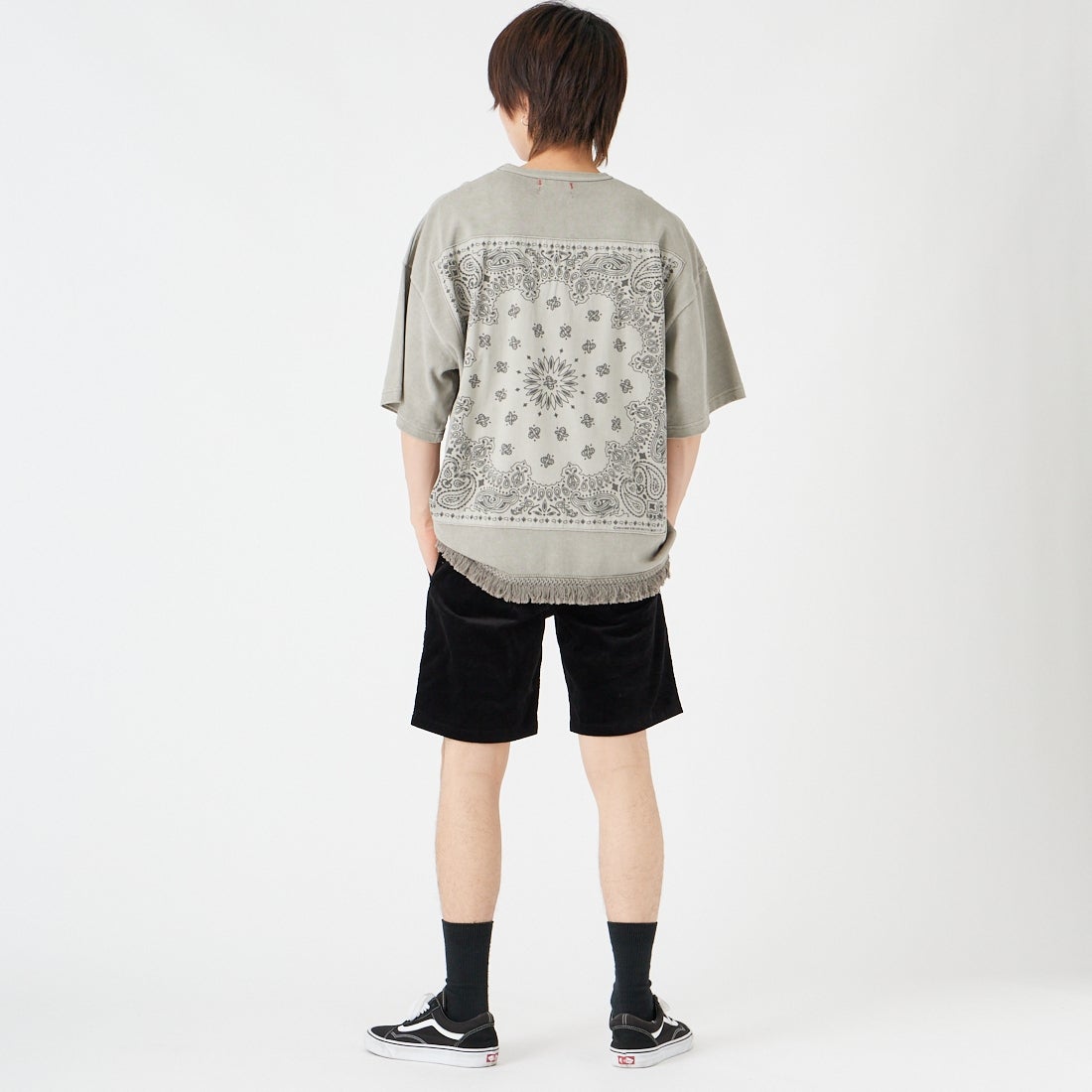 HELLO CALIF [ハローカリフ] HAV-A-HANK フリンジTシャツ [662004] GREIGE &&モデル身長：177cm 着用サイズ：L&&