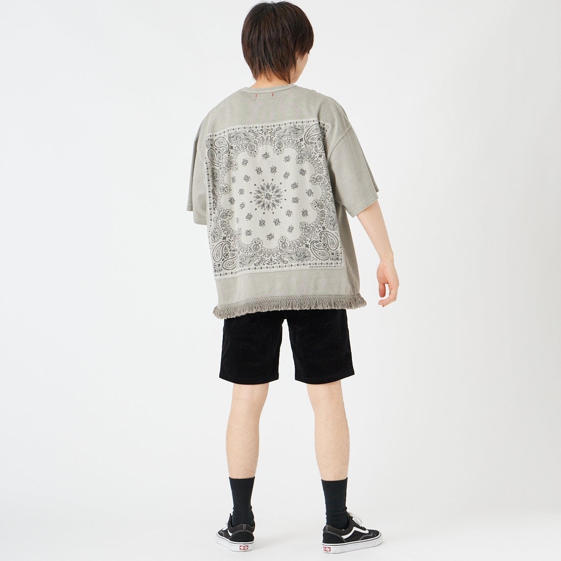 HELLO CALIF [ハローカリフ] HAV-A-HANK フリンジTシャツ [662004] GREIGE &&モデル身長：177cm 着用サイズ：L&&
