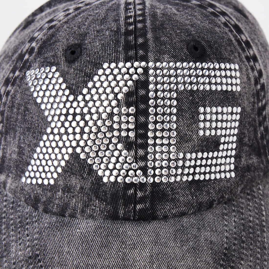 X-girl [エックスガール] ロゴマークスタッズ 6パネルキャップ [105262051002] BLACK