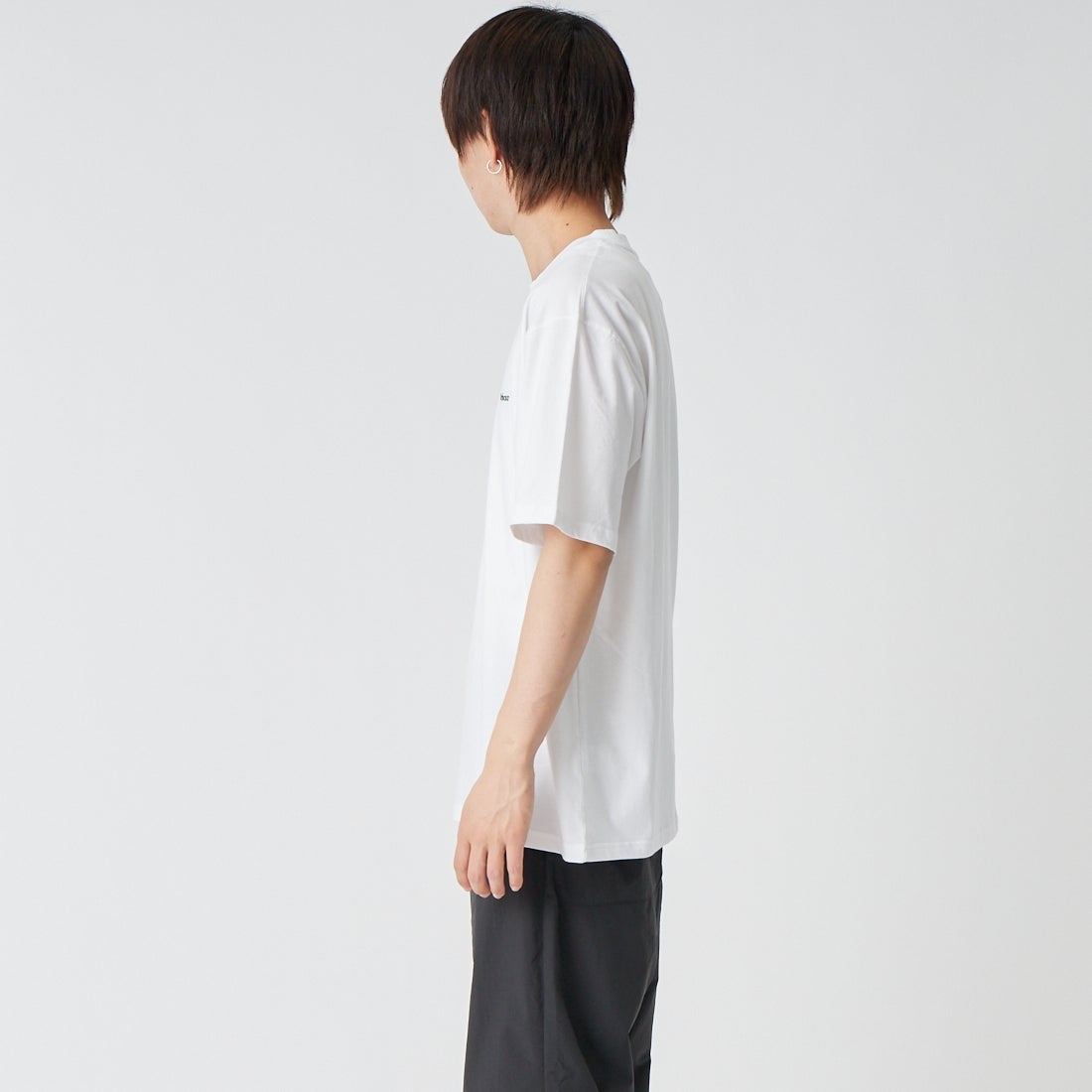 Barbour [バブアー] Dalton ワンポイント刺繍 ロゴTシャツ [MTS1678] WHITE &&モデル身長：177cm 着用サイズ：40&&