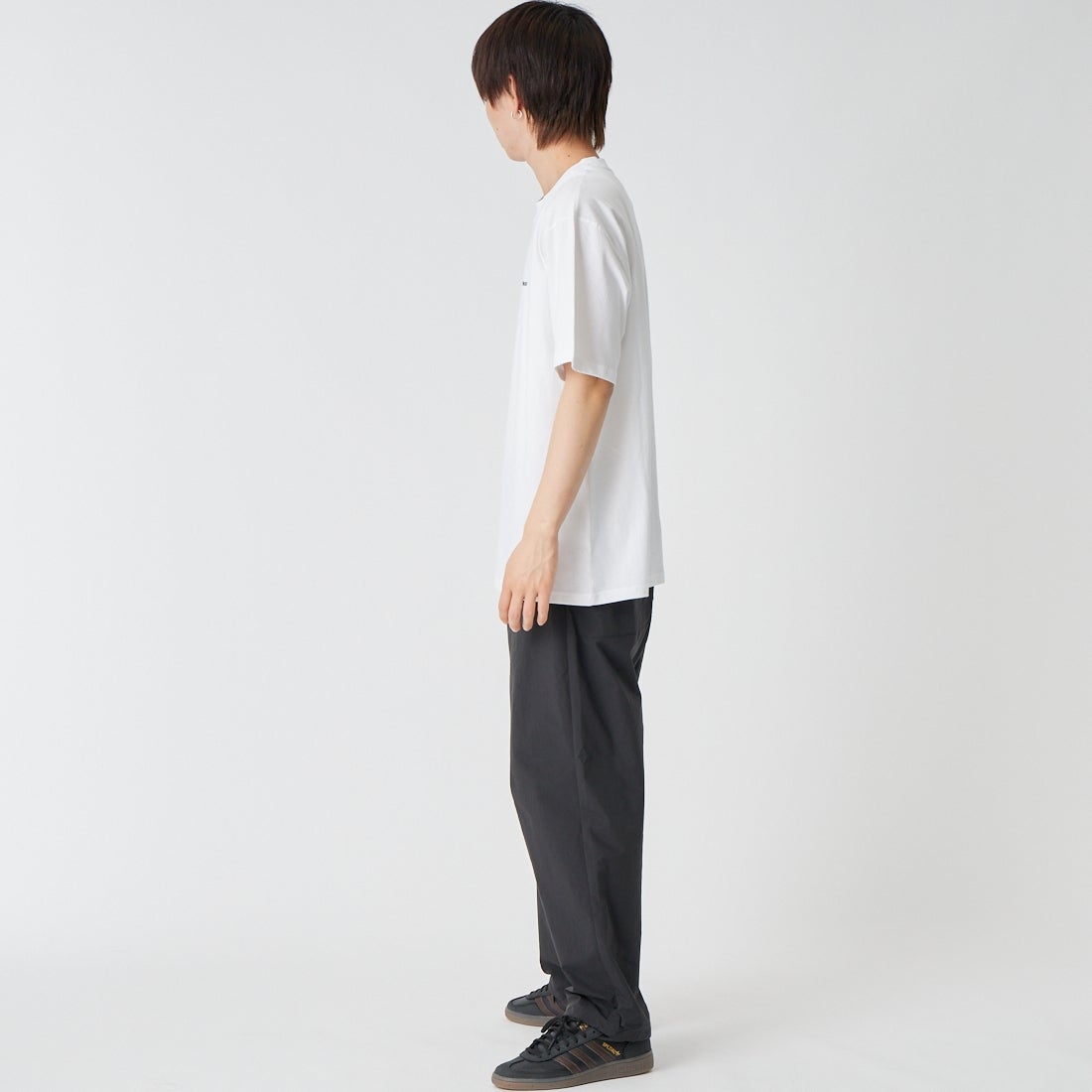 Barbour [バブアー] Dalton ワンポイント刺繍 ロゴTシャツ [MTS1678] WHITE &&モデル身長：177cm 着用サイズ：40&&