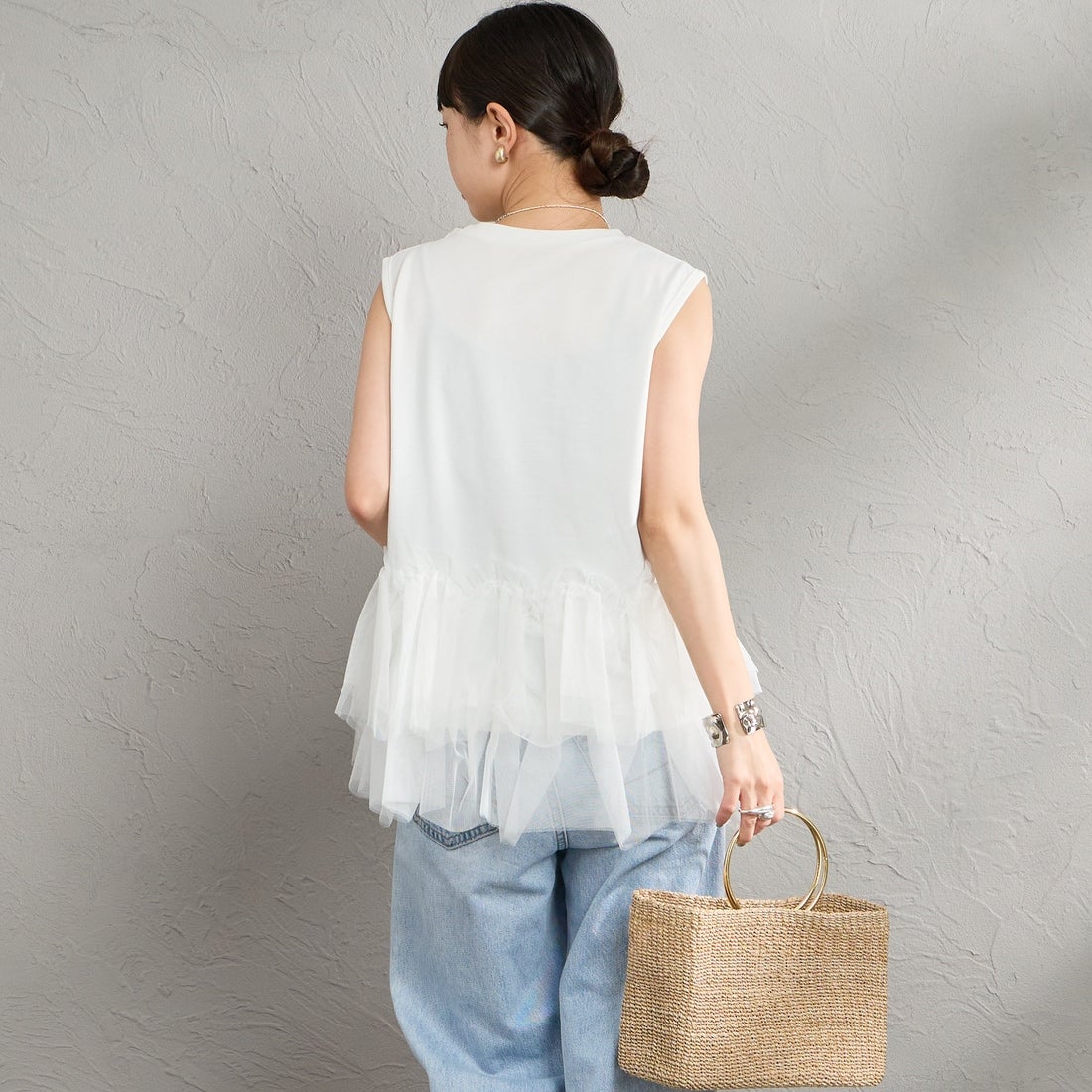 nenom [ネノム] バブルヘム チュールデザインノースリーブTシャツ [NE26612019] 02 OFF &&モデル身長：150cm 着用サイズ：F&&
