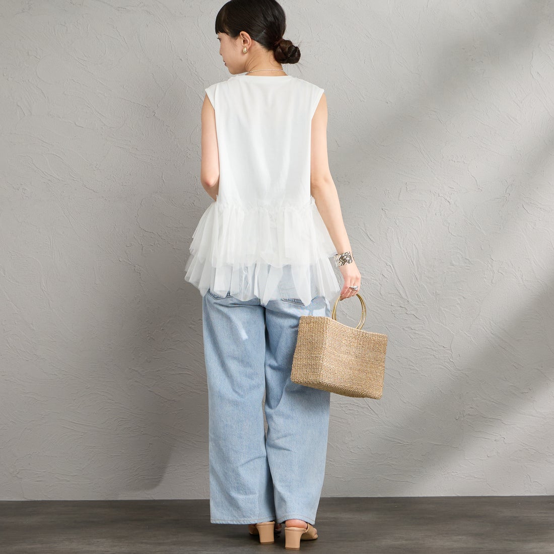 nenom [ネノム] バブルヘム チュールデザインノースリーブTシャツ [NE26612019] 02 OFF &&モデル身長：150cm 着用サイズ：F&&