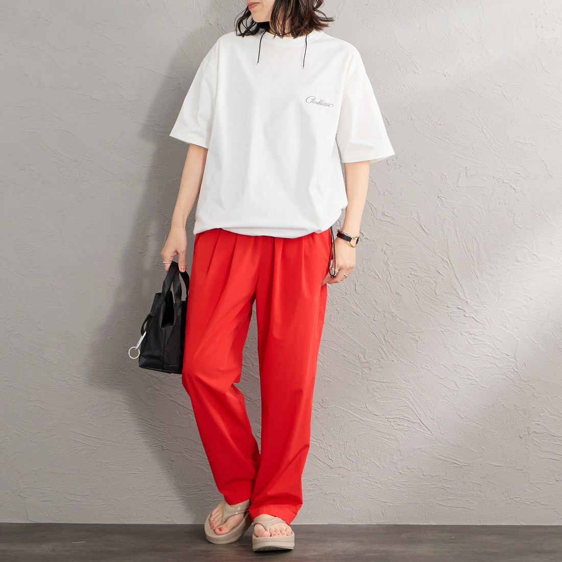 PENDLETON [ペンドルトン] 別注 ドローコード付き ネイティブ柄 バックプリントTシャツ [6275-4207-JF] WHITE &&モデル身長：160cm 着用サイズ：S&&