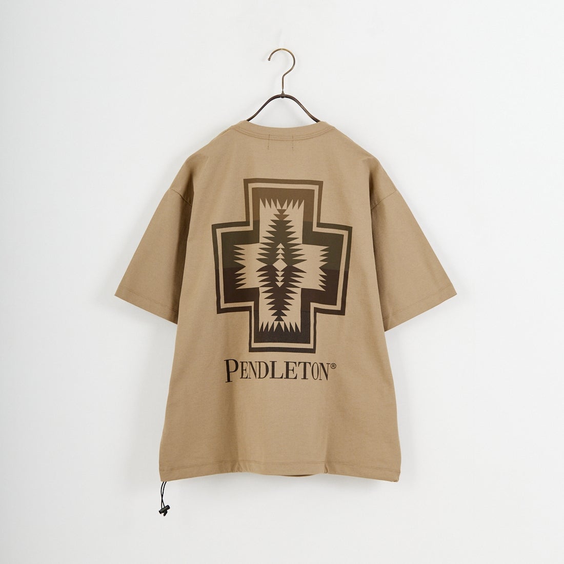 PENDLETON [ペンドルトン] 別注 ドローコード付き ネイティブ柄 バックプリントTシャツ [6275-4207-JF] TAN