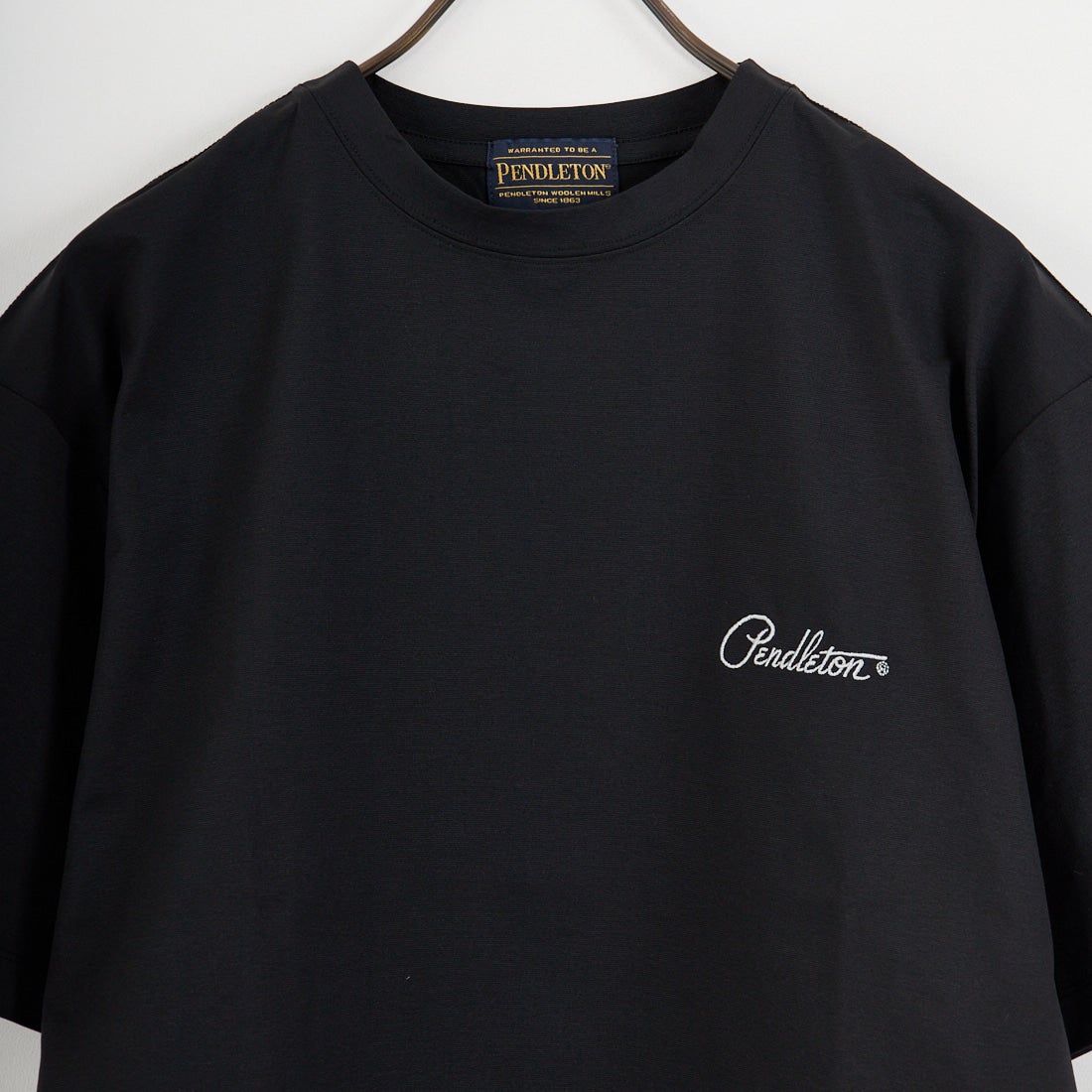 PENDLETON [ペンドルトン] 別注 ドローコード付き ネイティブ柄 バックプリントTシャツ [6275-4207-JF] BLACK