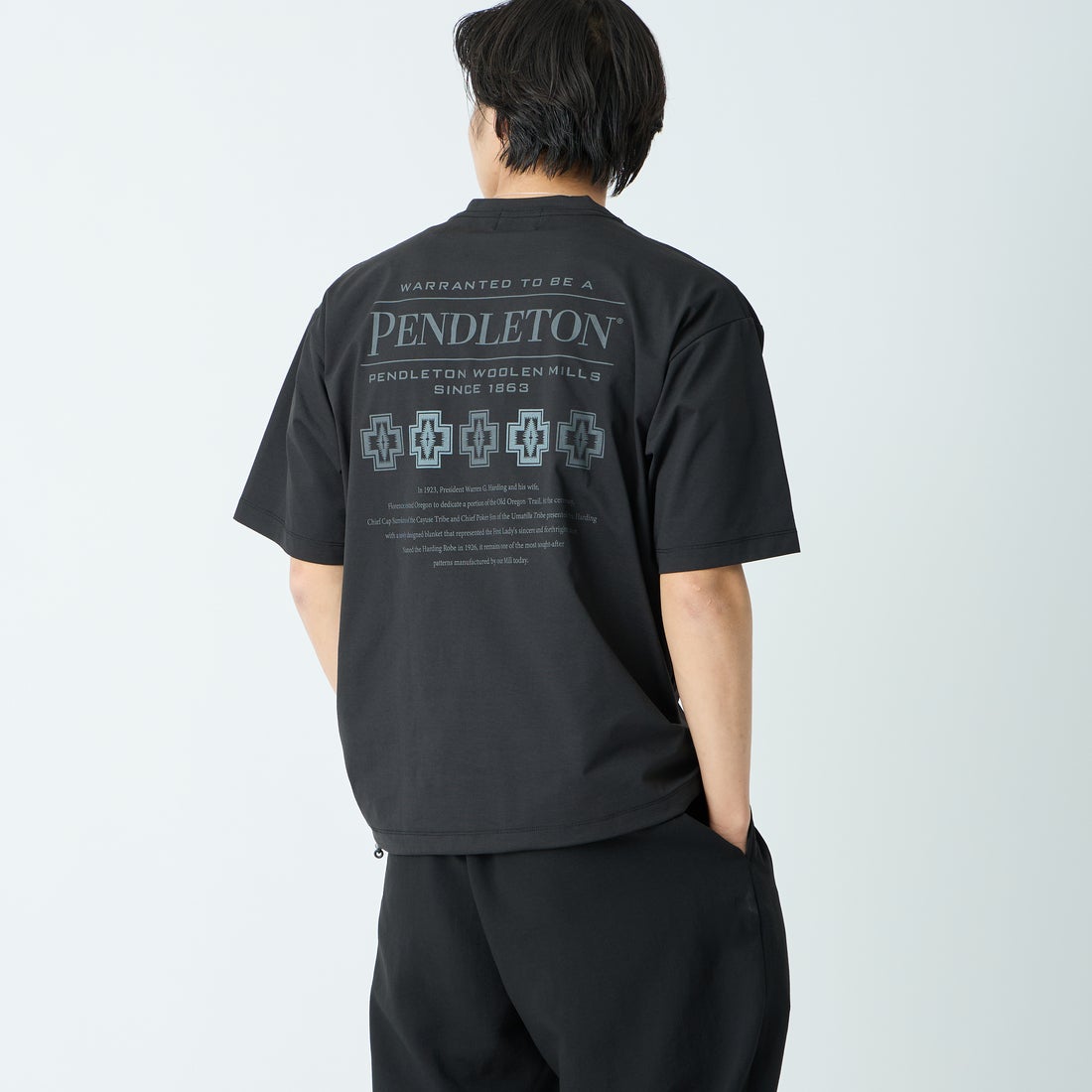 BLACK&&モデル身長：179cm 着用サイズ：L&&