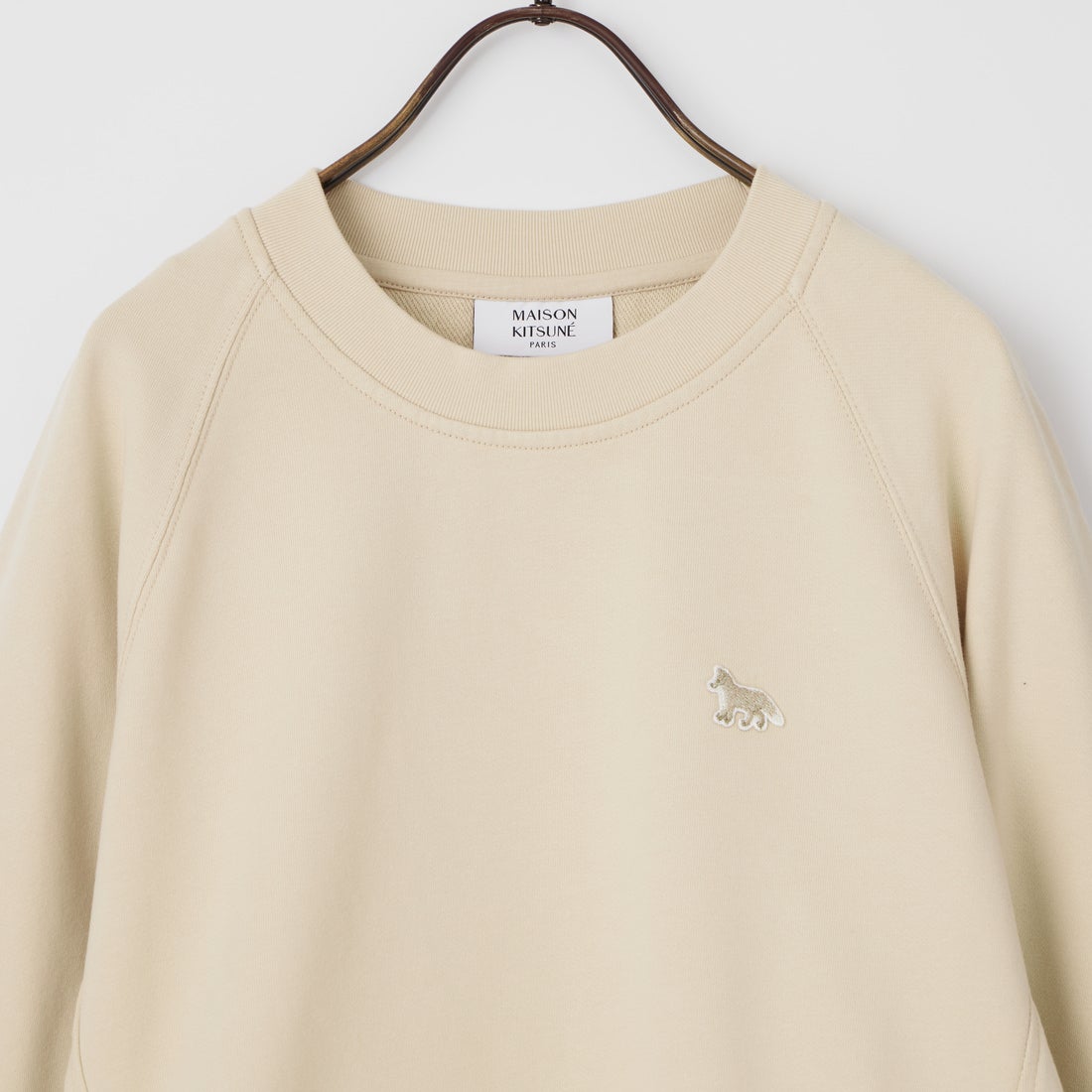 MAISON KITSUNE [メゾン キツネ] ベイビー フォックス オープン ポケット スウェットシャツ [QW00303KM0342] 0304 PELIC