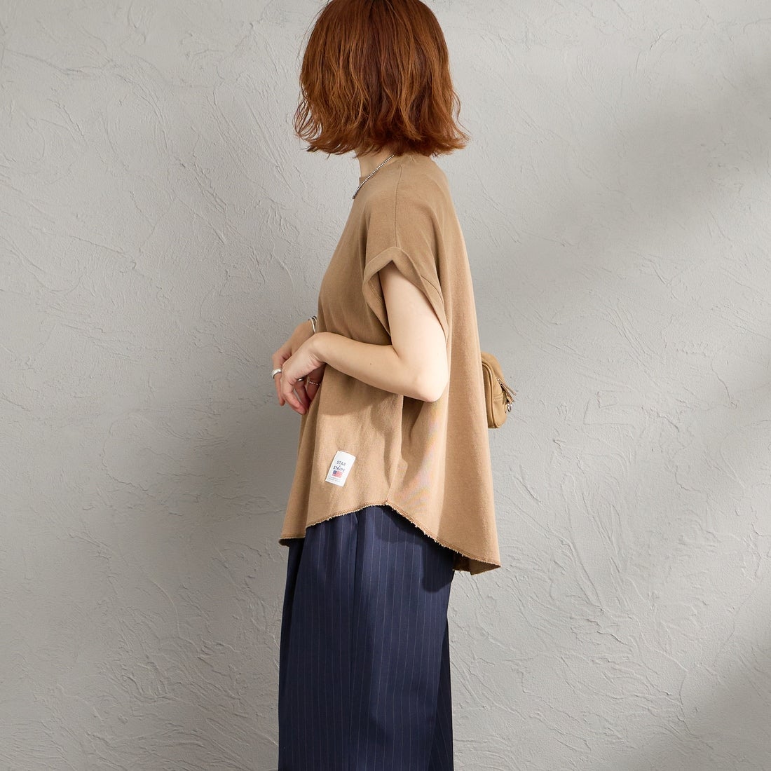STAR&STRIPE [スターアンドストライプ] 別注 カットオフ ラウンドヘム ロールアップTシャツ [SSMD-213-JF] COCA MOCHA &&モデル身長：158cm 着用サイズ：F&&