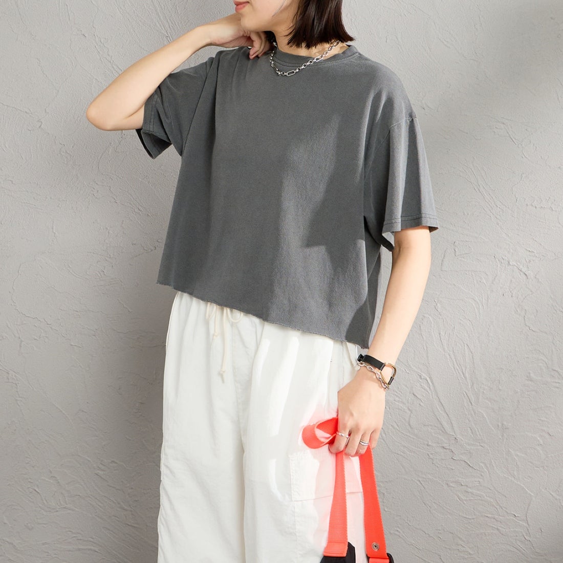 ANTHRACITE&&モデル身長：160cm 着用サイズ：F&&
