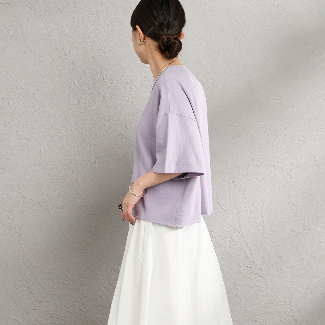 STAR&STRIPE [スターアンドストライプ] 別注 カットオフ ショート丈ワイドシルエットTシャツ [SSMD-095-JF] LAVENDER &&モデル身長：150cm 着用サイズ：F&&