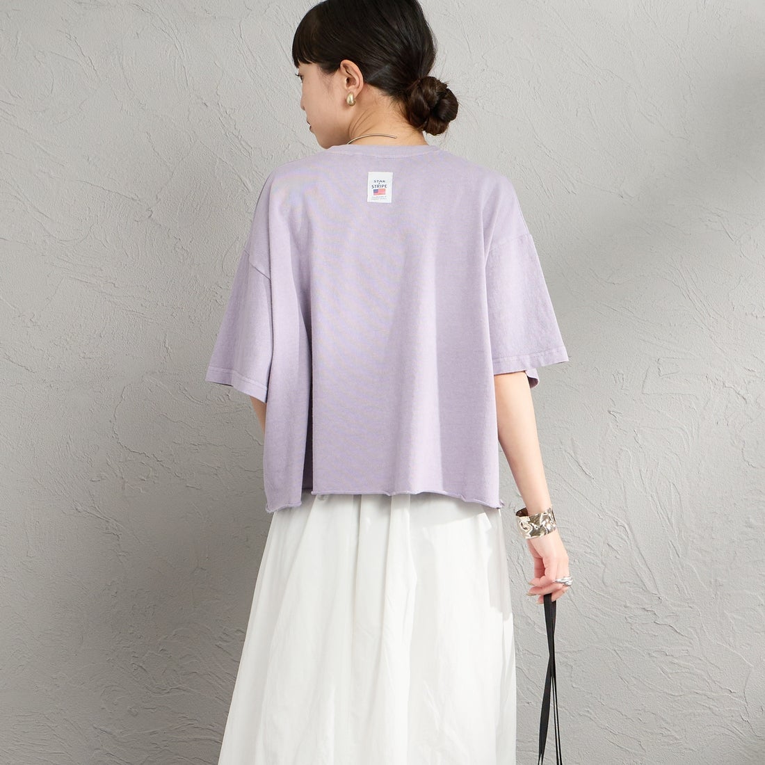 STAR&STRIPE [スターアンドストライプ] 別注 カットオフ ショート丈ワイドシルエットTシャツ [SSMD-095-JF] LAVENDER &&モデル身長：150cm 着用サイズ：F&&