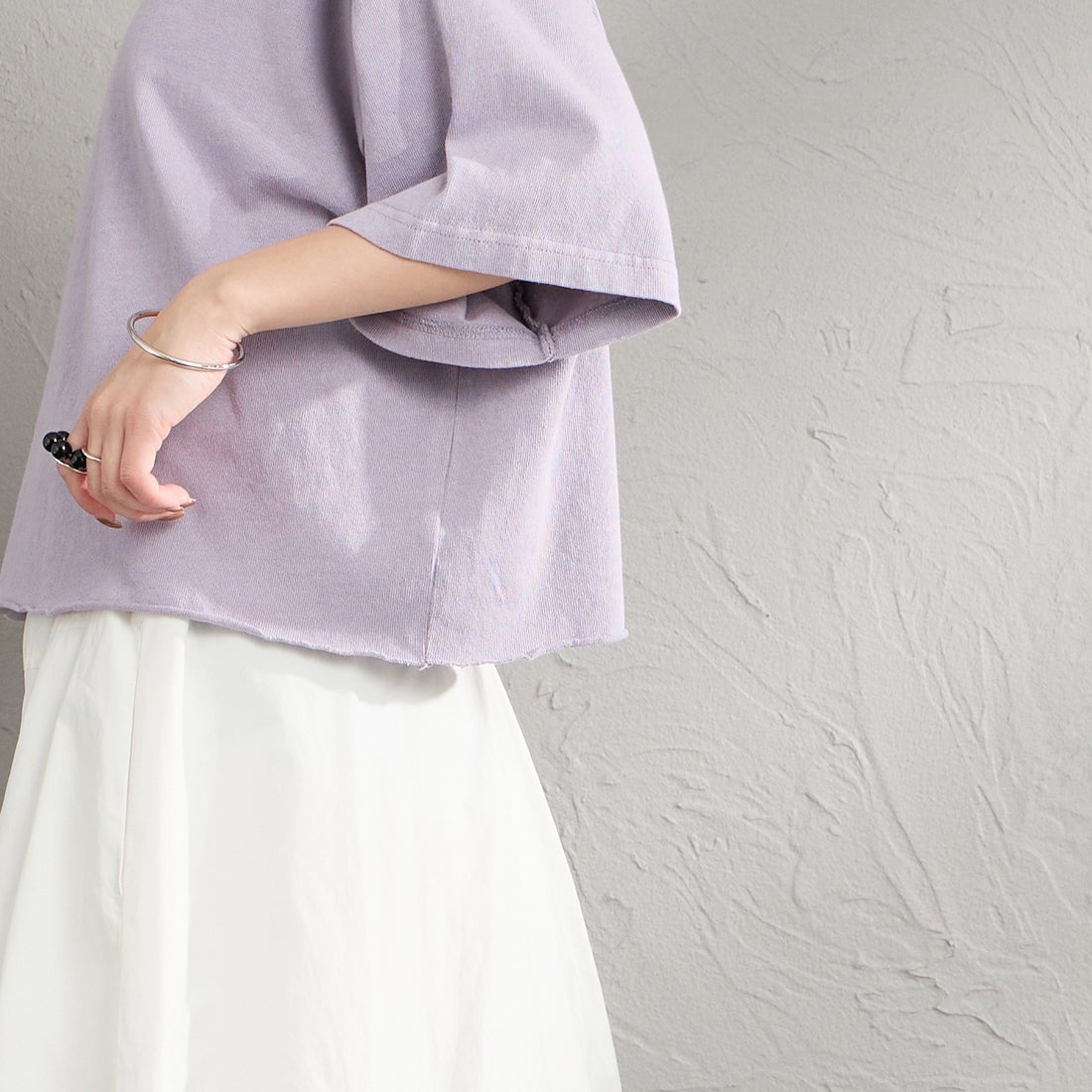 STAR&STRIPE [スターアンドストライプ] 別注 カットオフ ショート丈ワイドシルエットTシャツ [SSMD-095-JF] LAVENDER &&モデル身長：150cm 着用サイズ：F&&