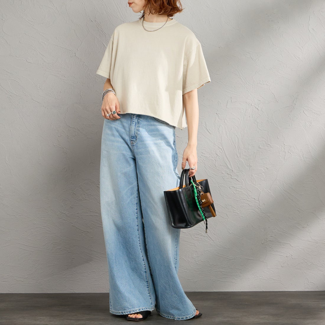 STAR&STRIPE [スターアンドストライプ] 別注 カットオフ ショート丈ワイドシルエットTシャツ [SSMD-095-JF] HARBOR MIS &&モデル身長：158cm 着用サイズ：F&&