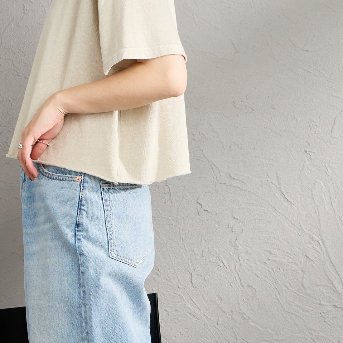 STAR&STRIPE [スターアンドストライプ] 別注 カットオフ ショート丈ワイドシルエットTシャツ [SSMD-095-JF] HARBOR MIS &&モデル身長：158cm 着用サイズ：F&&