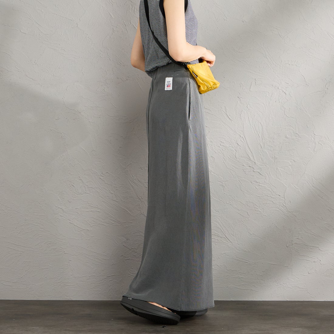 STAR&STRIPE [スターアンドストライプ] 別注 カットオフ マキシ丈フレアスカート [SSMD-197-JF] ANTHRACITE &&モデル身長：160cm 着用サイズ：F&&