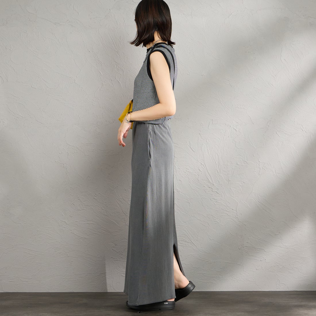 STAR&STRIPE [スターアンドストライプ] 別注 カットオフ マキシ丈フレアスカート [SSMD-197-JF] ANTHRACITE &&モデル身長：160cm 着用サイズ：F&&