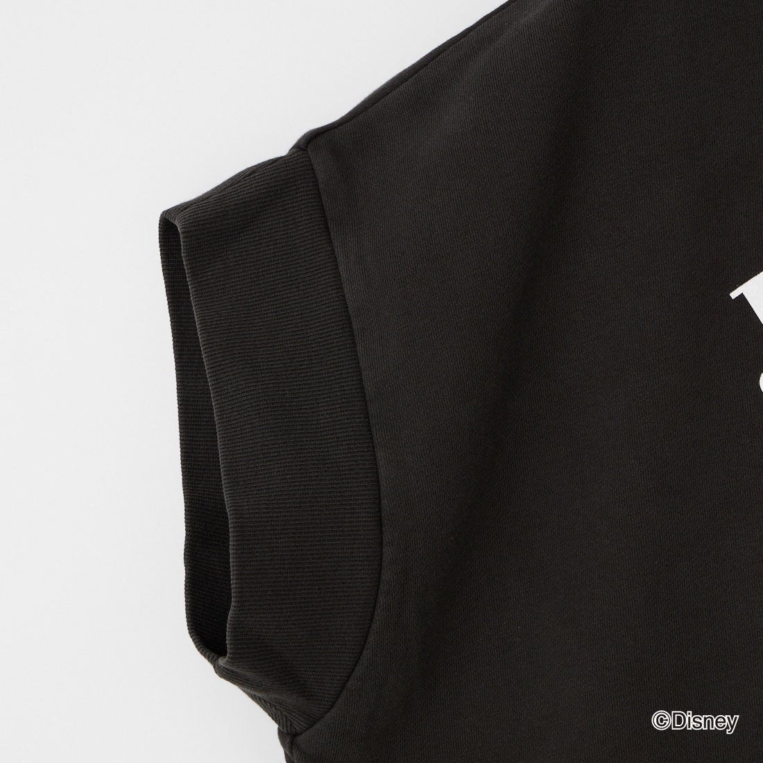 +81 BRANCA [ハチイチブランカ] MICKEY MOUSE/サイドジップショートスリーブTシャツ [81B-26SS-CS10] CHARCOAL