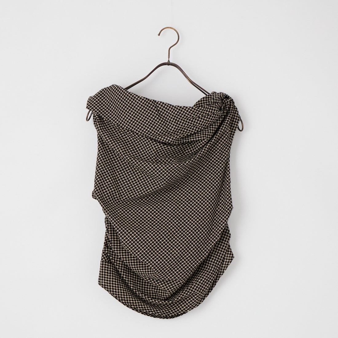 WILLFULLY [ウィルフリー] アシンメトリータックギャザー オフショルダーチェックトップス [2611-TO-06] BLACK