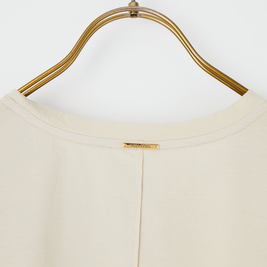 MICA&DEAL [マイカアンドディール] フォトプリントラウンドヘムTシャツ [0126209112] BEIGE