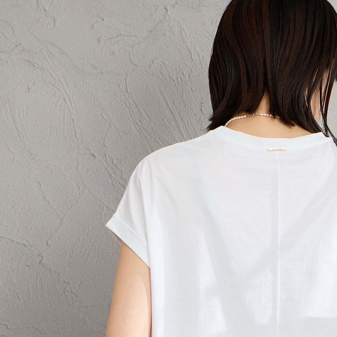 MICA&DEAL [マイカアンドディール] フォトプリントラウンドヘムTシャツ [0126209112] WHITE &&モデル身長：160cm 着用サイズ：F&&