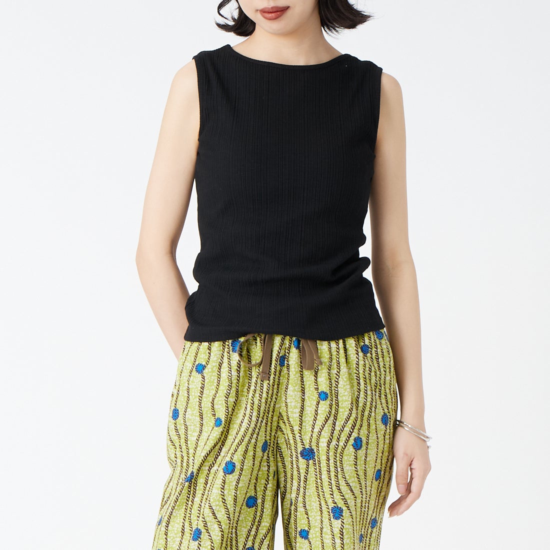 BLACK&&モデル身長：162cm 着用サイズ：36&&