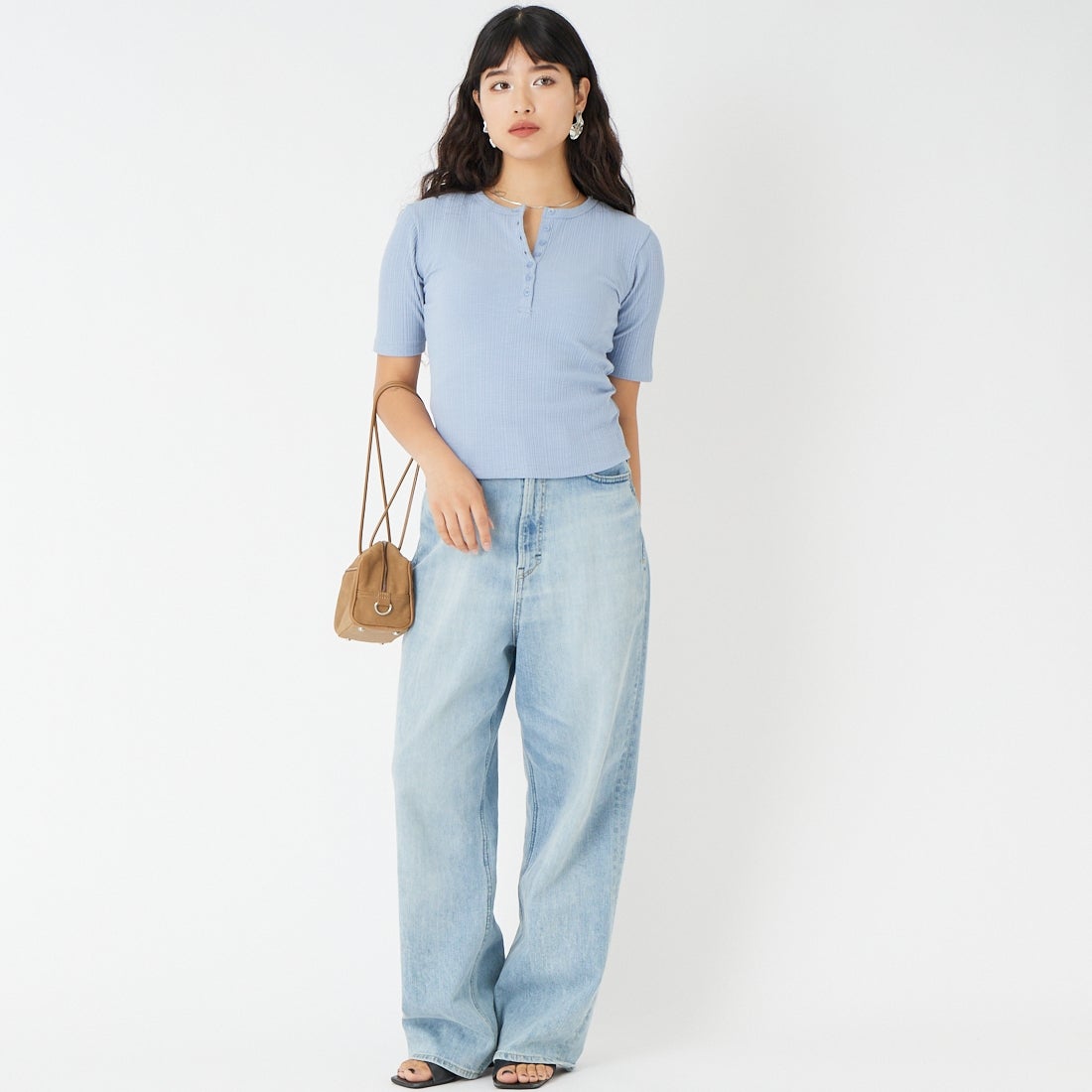 Jeans Factory Clothes [ジーンズファクトリークローズ] ヘンリーネックリブTシャツ [JFS-C091] SAX &&モデル身長：162cm 着用サイズ：36&&