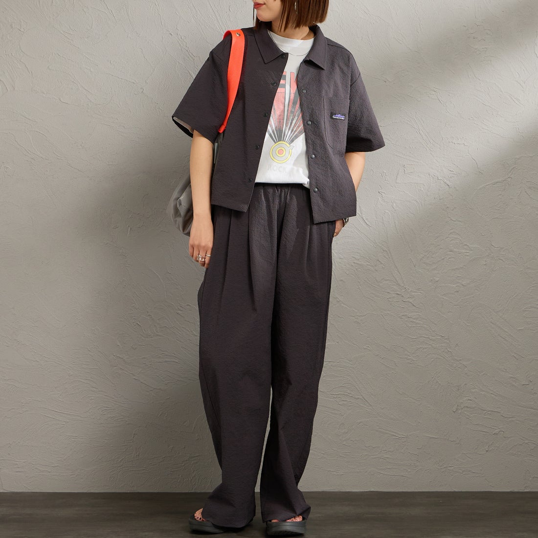 19 CHARCOA&&モデル身長：159cm 着用サイズ：F&&