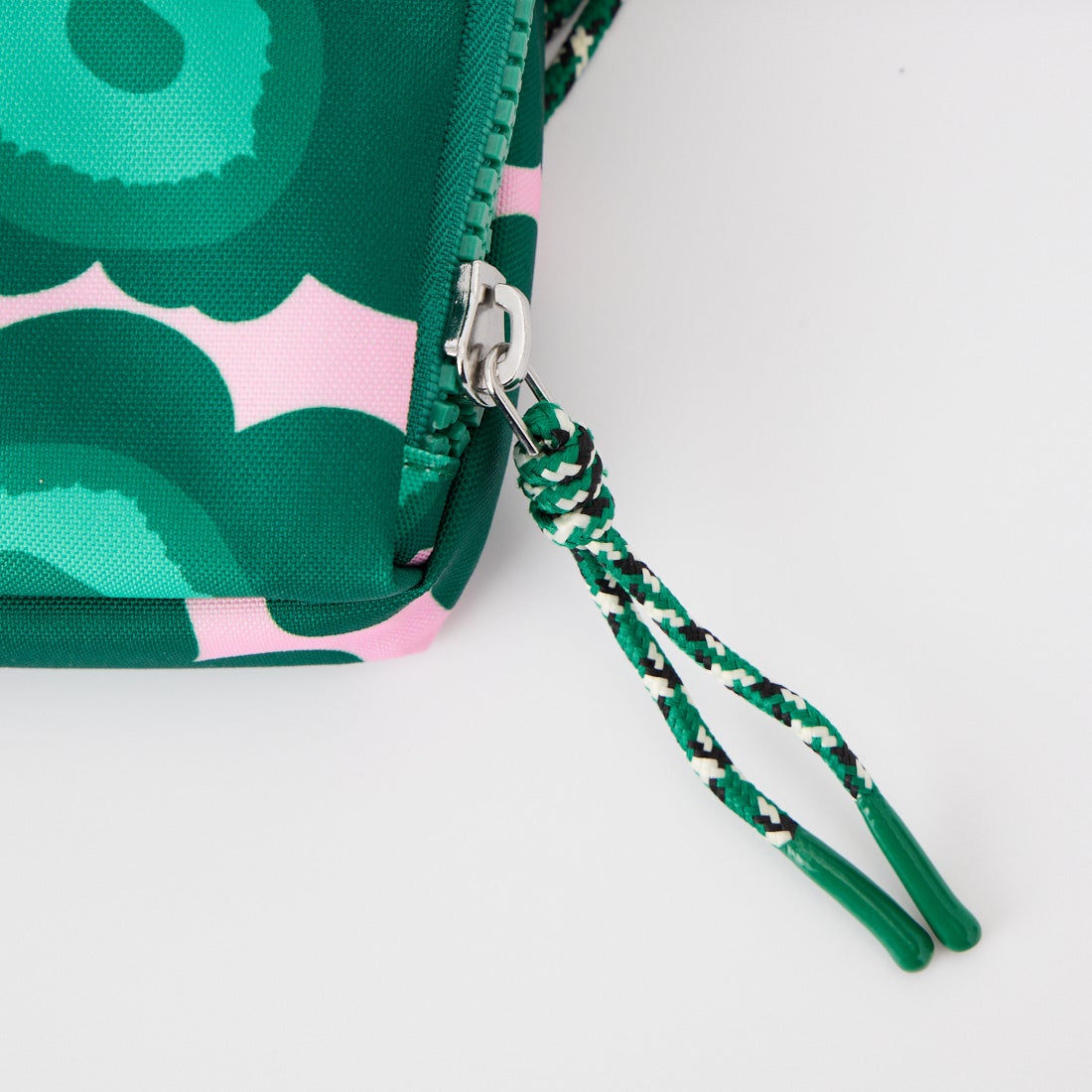 marimekko [マリメッコ] Iloisa Mini Unikko ショルダーバッグ [52263-6-95592] 47 ｸﾞﾘｰﾝ