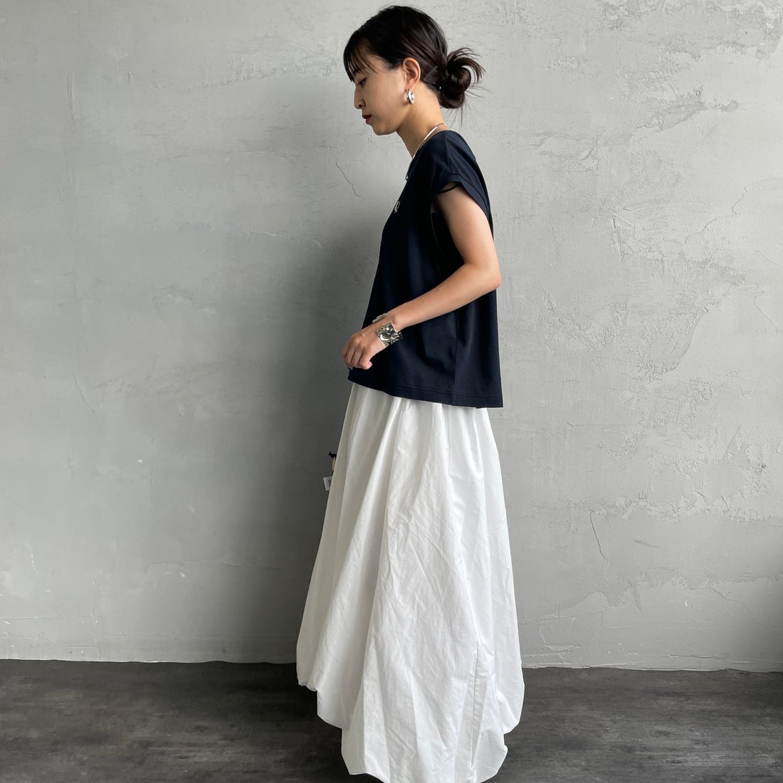 FRED PERRY [フレッドペリー] シアーティップラインノースリーブTシャツ [G2175] 608 NAVY &&モデル身長：150cm 着用サイズ：10&&