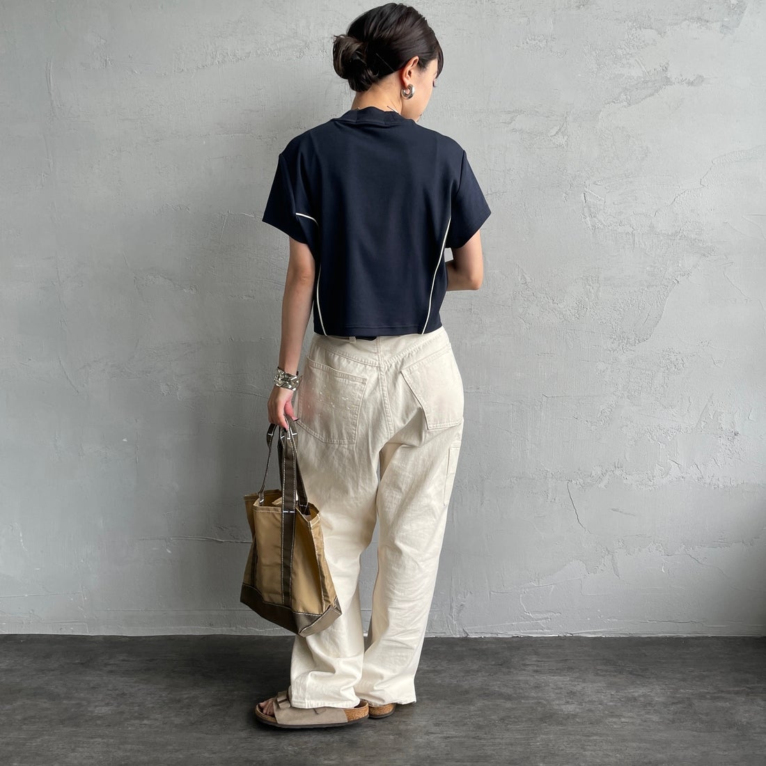 FRED PERRY [フレッドペリー] パイピングシームモックネックTシャツ [G2165] 608 NAVY &&モデル身長：150cm 着用サイズ：10&&