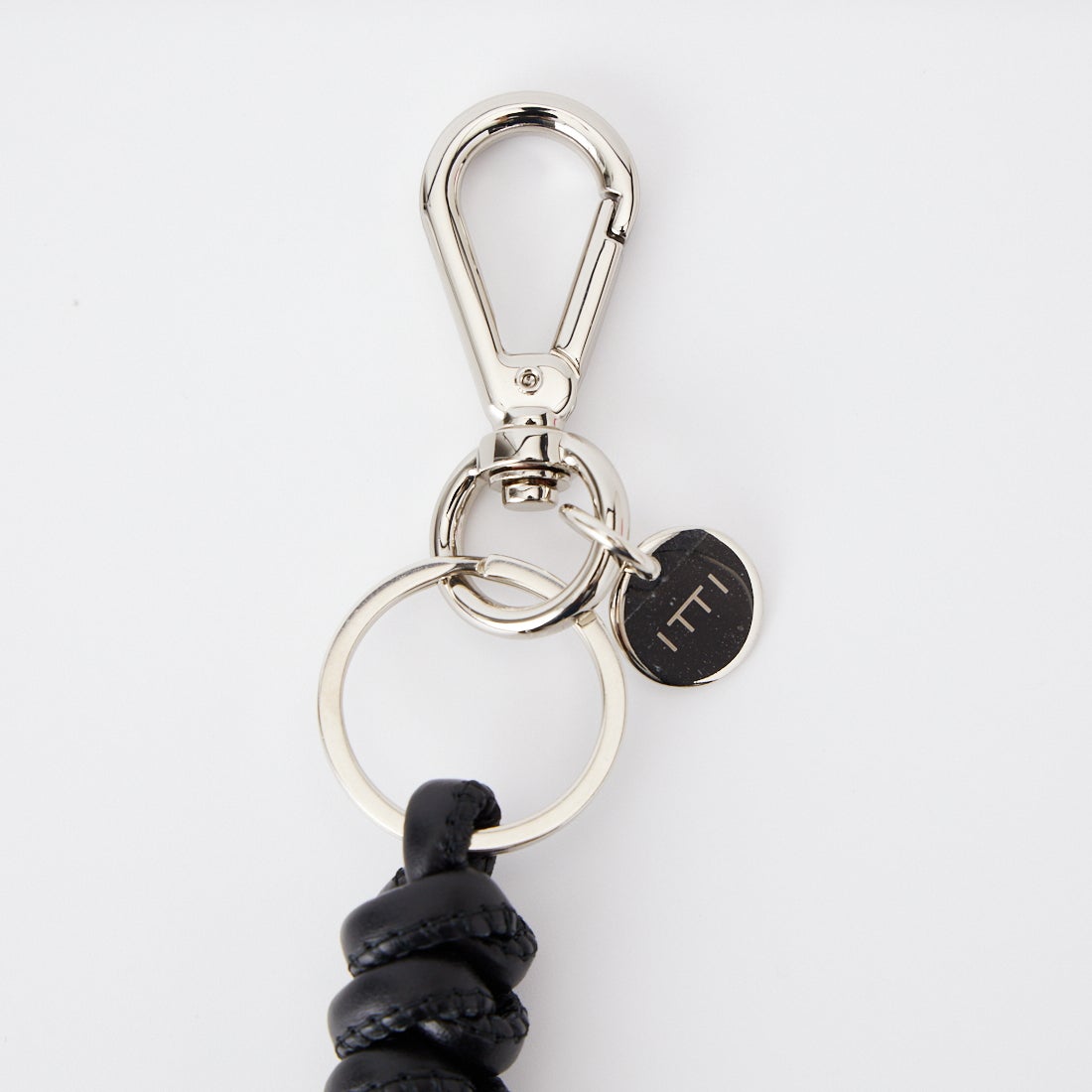 ITTI [イッチ] クリスティ スネークノット チャーム [ITTI-GOODS-063] BLACK