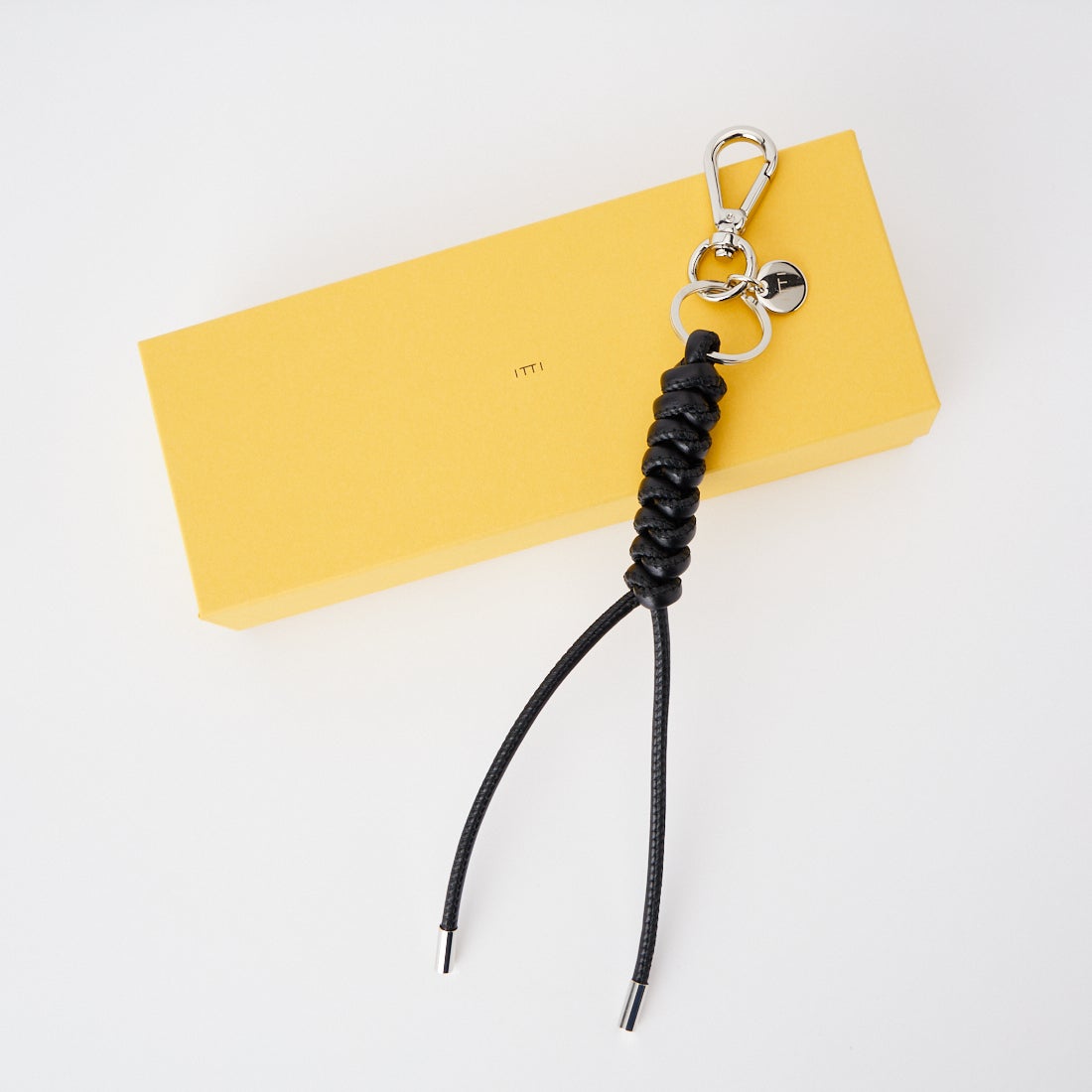 ITTI [イッチ] クリスティ スネークノット チャーム [ITTI-GOODS-063] BLACK