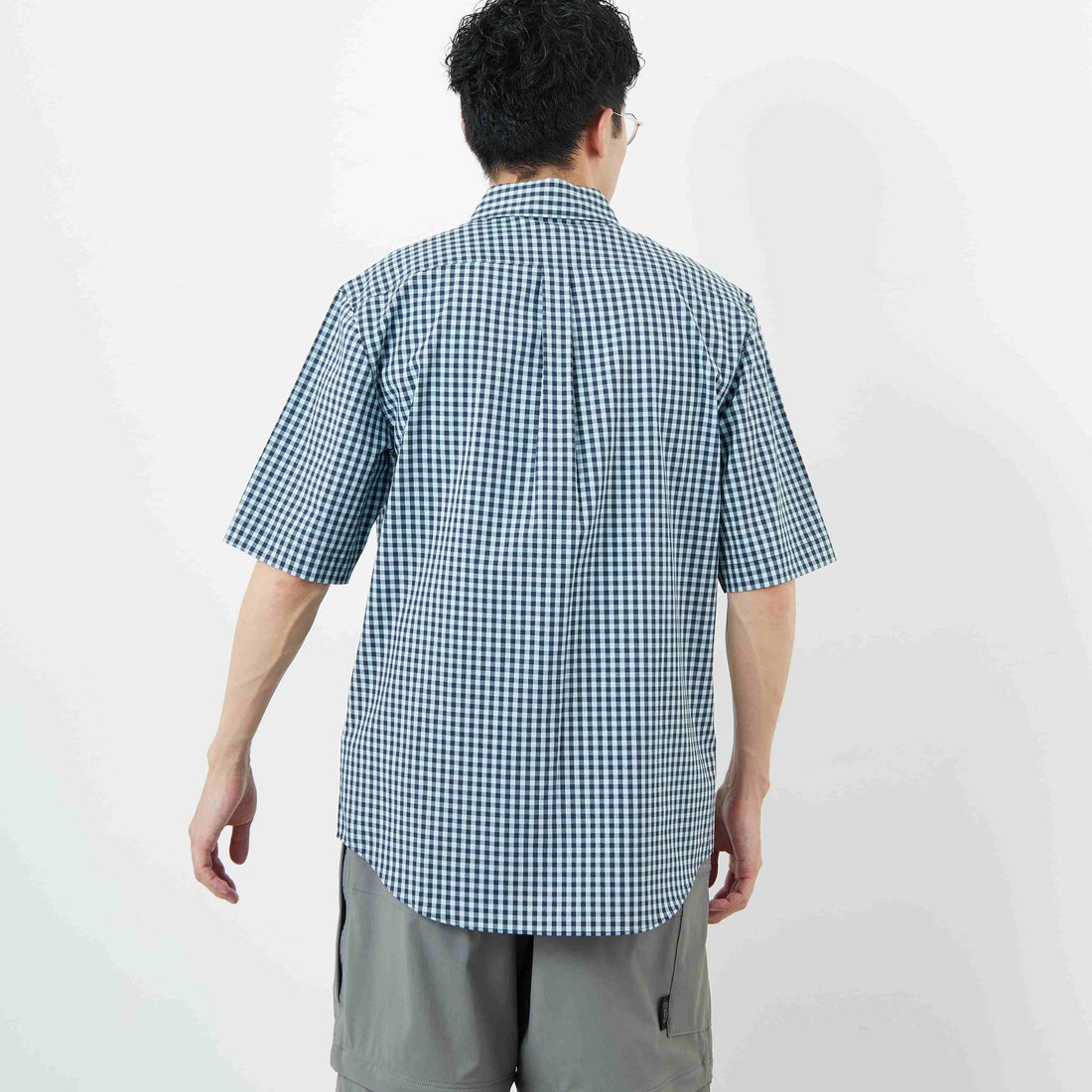 FRED PERRY [フレッドペリー] ギンガムショートスリーブシャツ [M2435] 24A BALL B &&モデル身長：168cm 着用サイズ：M&&