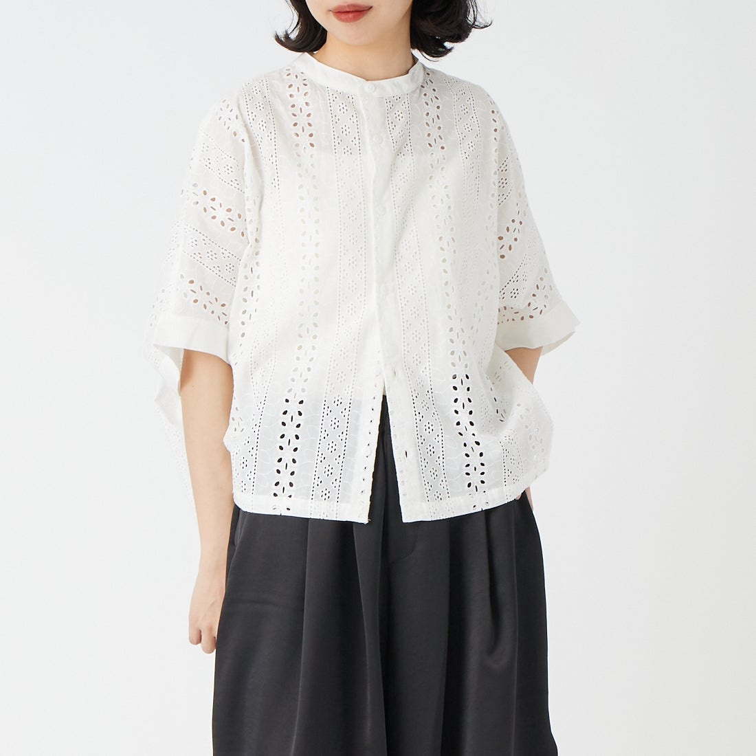 01 WHITE&&モデル身長：162cm 着用サイズ：36&&