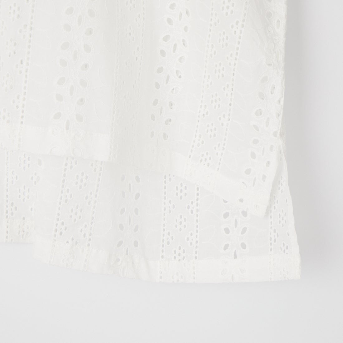 Vincent et Mireille [ヴァンソン エ ミレイユ] カットワークレーススリーブレスブラウス [VM261HB11022] 01 WHITE