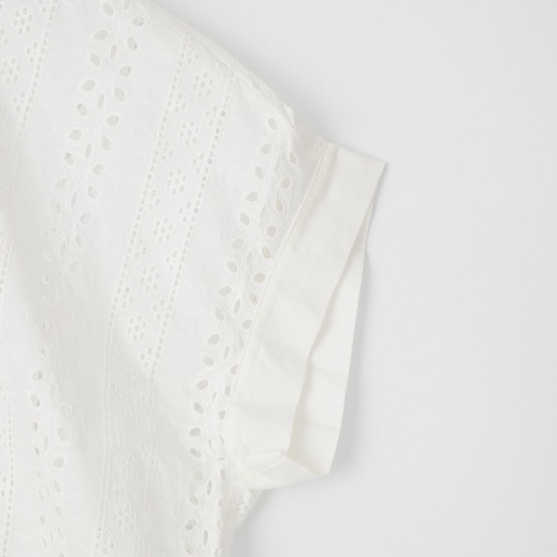 Vincent et Mireille [ヴァンソン エ ミレイユ] カットワークレーススリーブレスブラウス [VM261HB11022] 01 WHITE