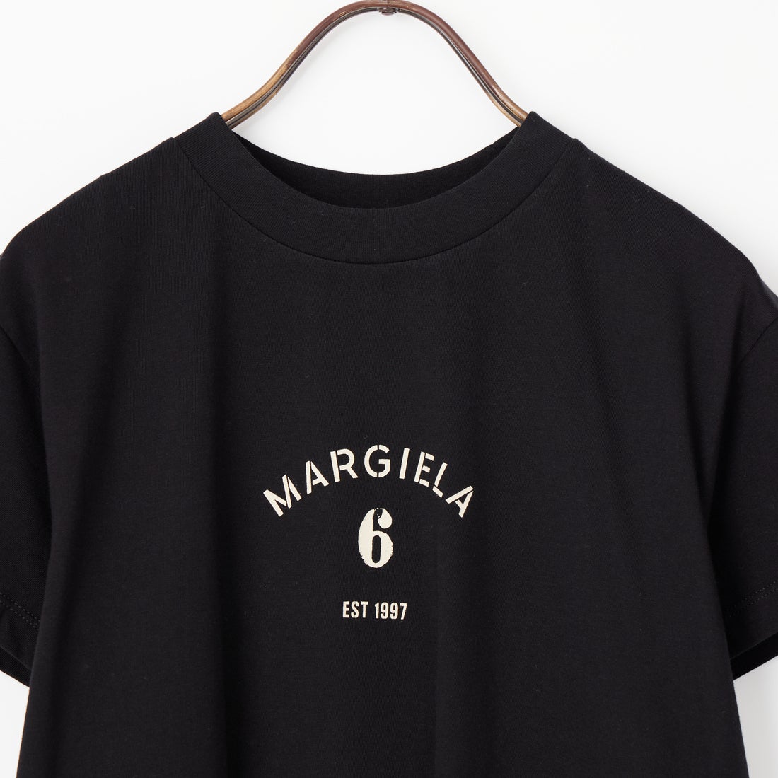 MM6 Maison Margiela [エムエムシックス メゾン マルジェラ] シグネチャー ジャージーTシャツ [S62GD0216-M20048] 900 BLACK