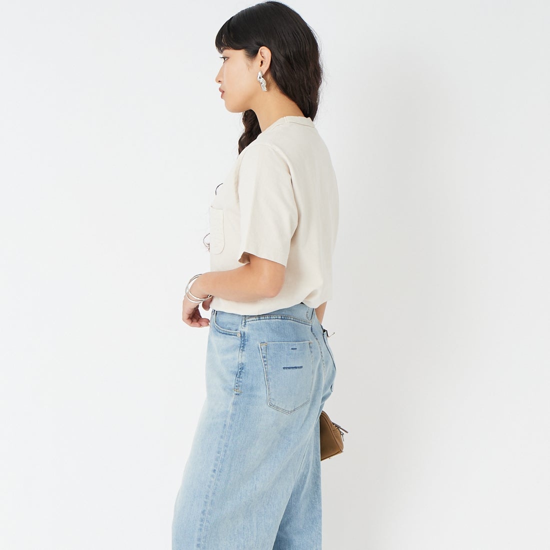 LAVENHAM [ラベンハム] ジャックマン ベイメン ポケットTシャツ [LV5533LV] 493 BASE &&モデル身長：162cm 着用サイズ：S&&