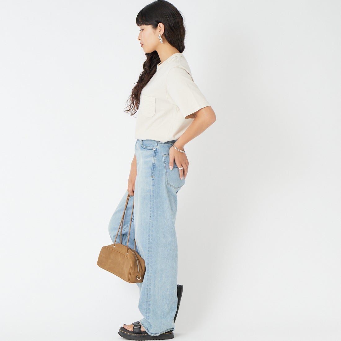 LAVENHAM [ラベンハム] ジャックマン ベイメン ポケットTシャツ [LV5533LV] 493 BASE &&モデル身長：162cm 着用サイズ：S&&