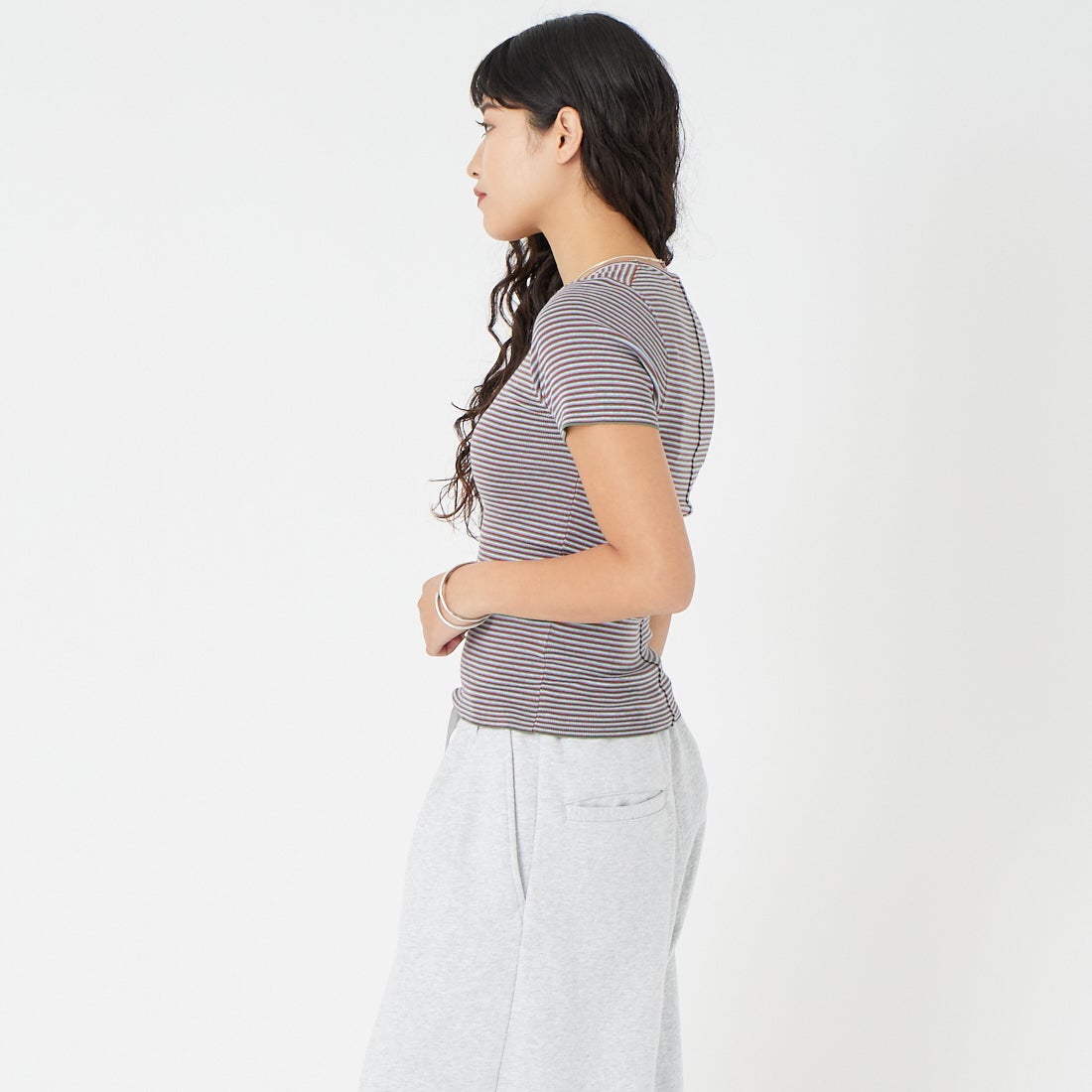 RYE TENDER [ライテンダー] DOMAR UネックTシャツ [010672600] MLT STRIPE &&モデル身長：162cm 着用サイズ：0&&