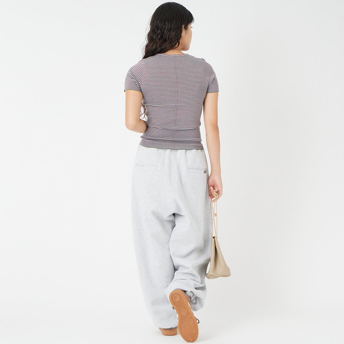 RYE TENDER [ライテンダー] DOMAR UネックTシャツ [010672600] MLT STRIPE &&モデル身長：162cm 着用サイズ：0&&