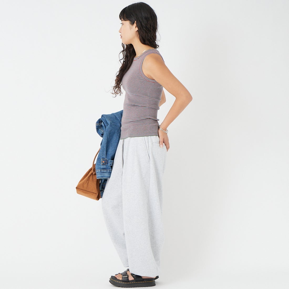 RYE TENDER [ライテンダー] EAMES タンクトップ [010392600] MLT STRIPE &&モデル身長：162cm 着用サイズ：0&&