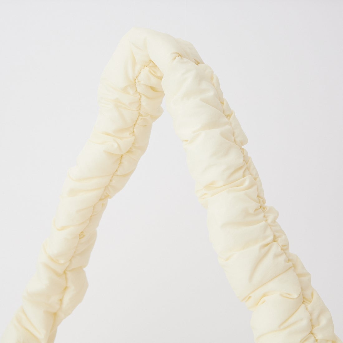 emmi [エミ] ギャザーディテールショルダーバッグ [13WGB262301] CRM