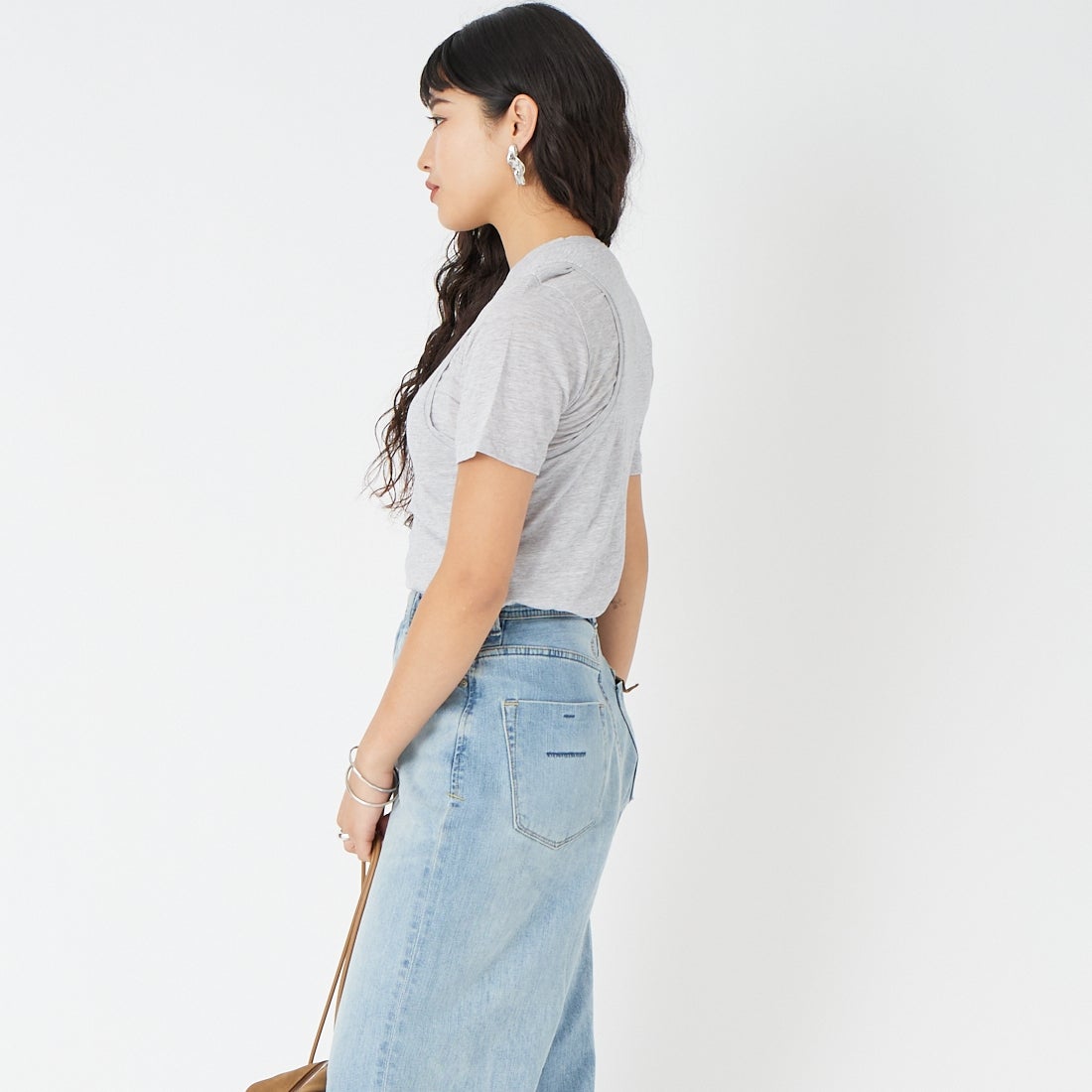 UNFIL [アンフィル] ファインスラブヤーン レイヤードトップス [WXSP-UW141] LT GRAY &&モデル身長：162cm 着用サイズ：1&&