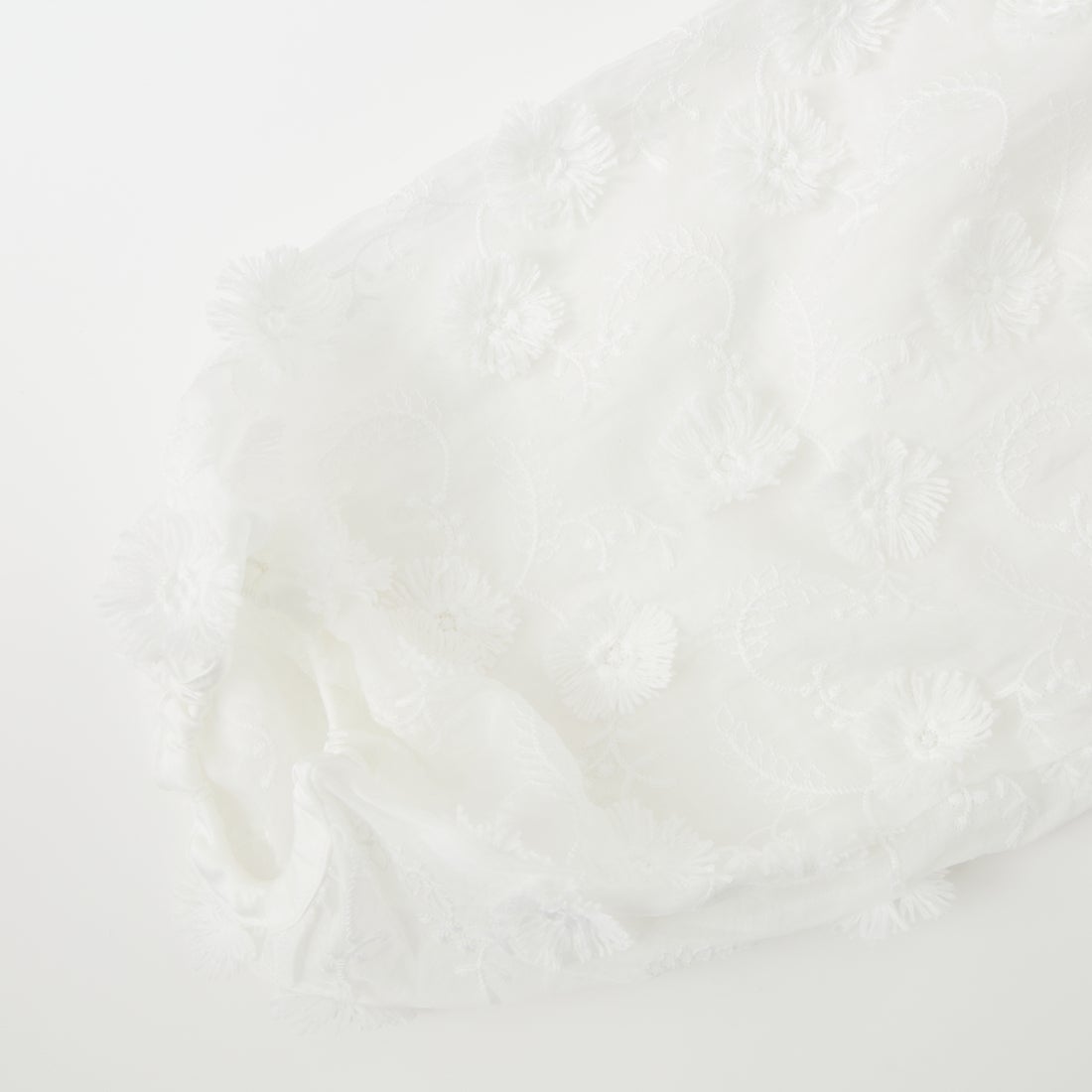 Kelen [ケレン] 立体フラワー刺繍デザイントップス ELIZA [LKL26HBL2288] OFFWHITE