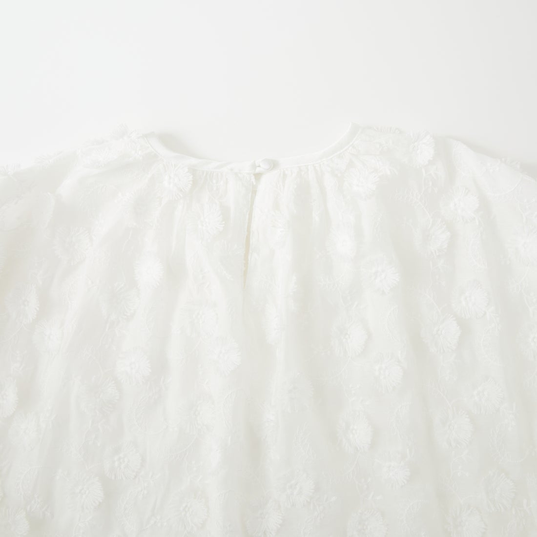 Kelen [ケレン] 立体フラワー刺繍デザイントップス ELIZA [LKL26HBL2288] OFFWHITE