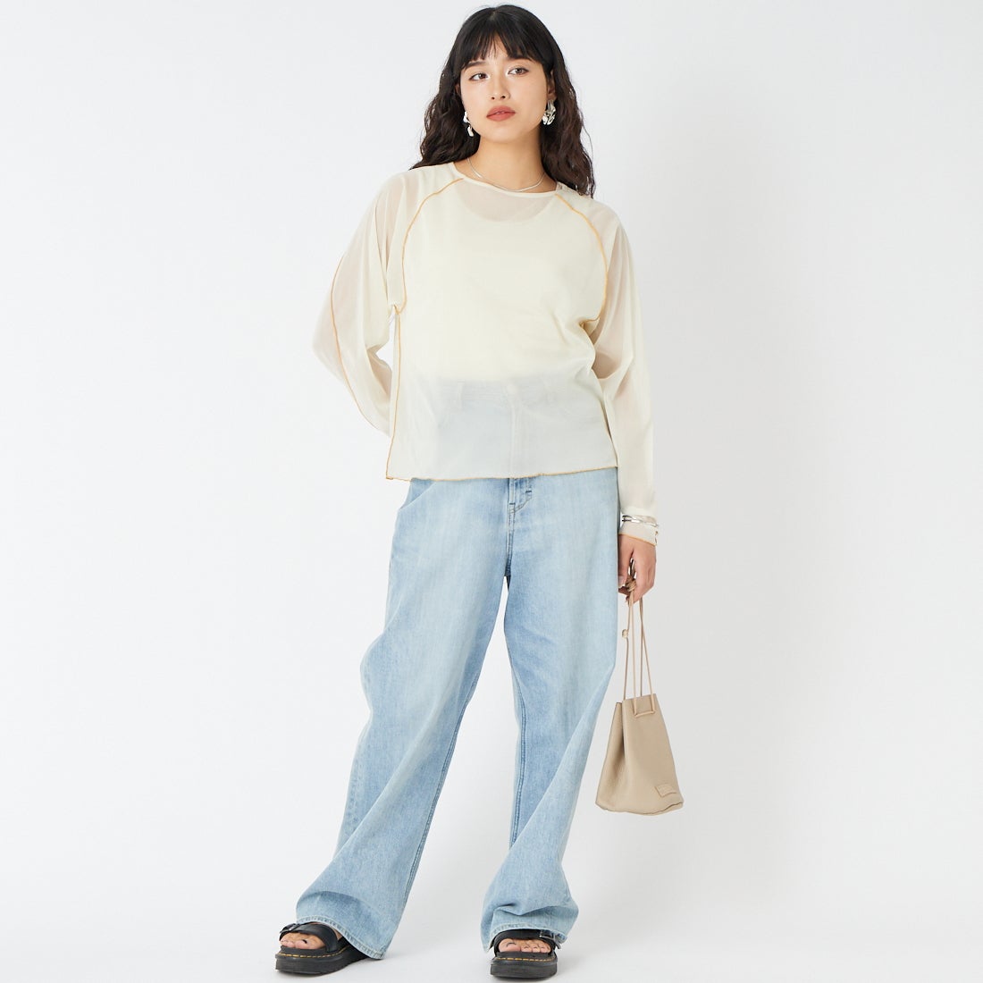 KHA:KI [カーキ] カラーステッチ シアートップ [MIL26HCS3484] LTYELLOW &&モデル身長：162cm 着用サイズ：1&&