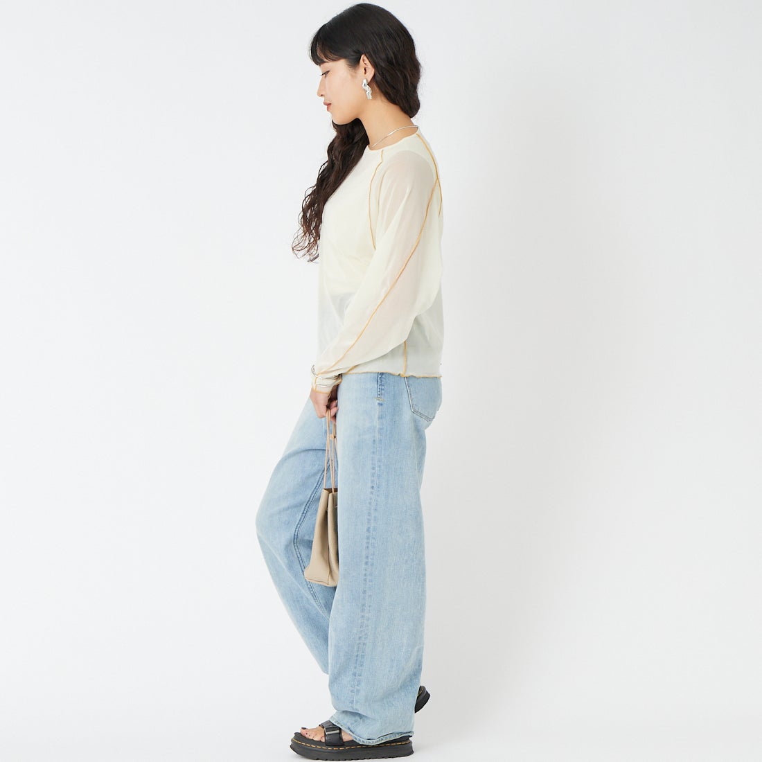 KHA:KI [カーキ] カラーステッチ シアートップ [MIL26HCS3484] LTYELLOW &&モデル身長：162cm 着用サイズ：1&&