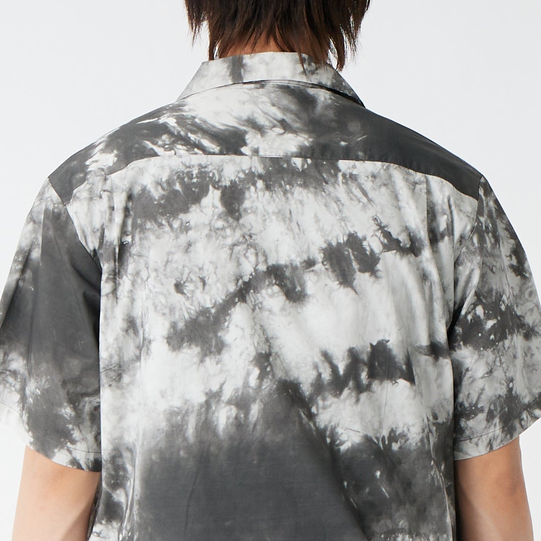 +phenix [プラスフェニックス] 別注 オープンカラーパターンシャツ [POH-26011IN-JF] BLACK &&モデル身長：177cm 着用サイズ：M&&